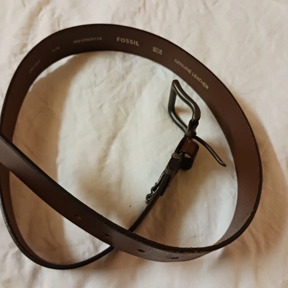 Fossil Brown Genuine Leather Belt logo inside and outside